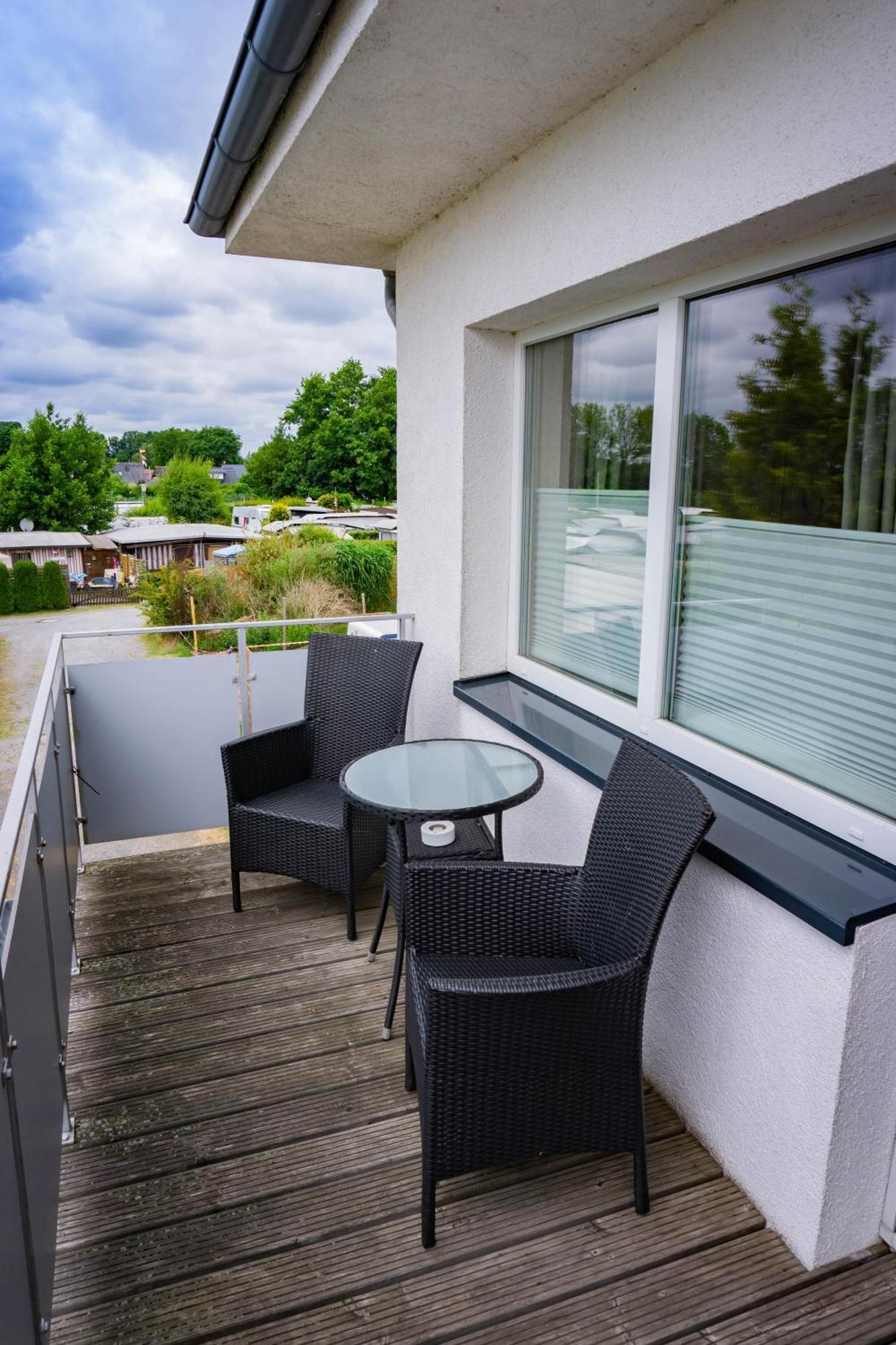 Haus Strandglueck - Urlaub Mit Blick Auf Den Duemmer See Apartment Lembruch Luaran gambar